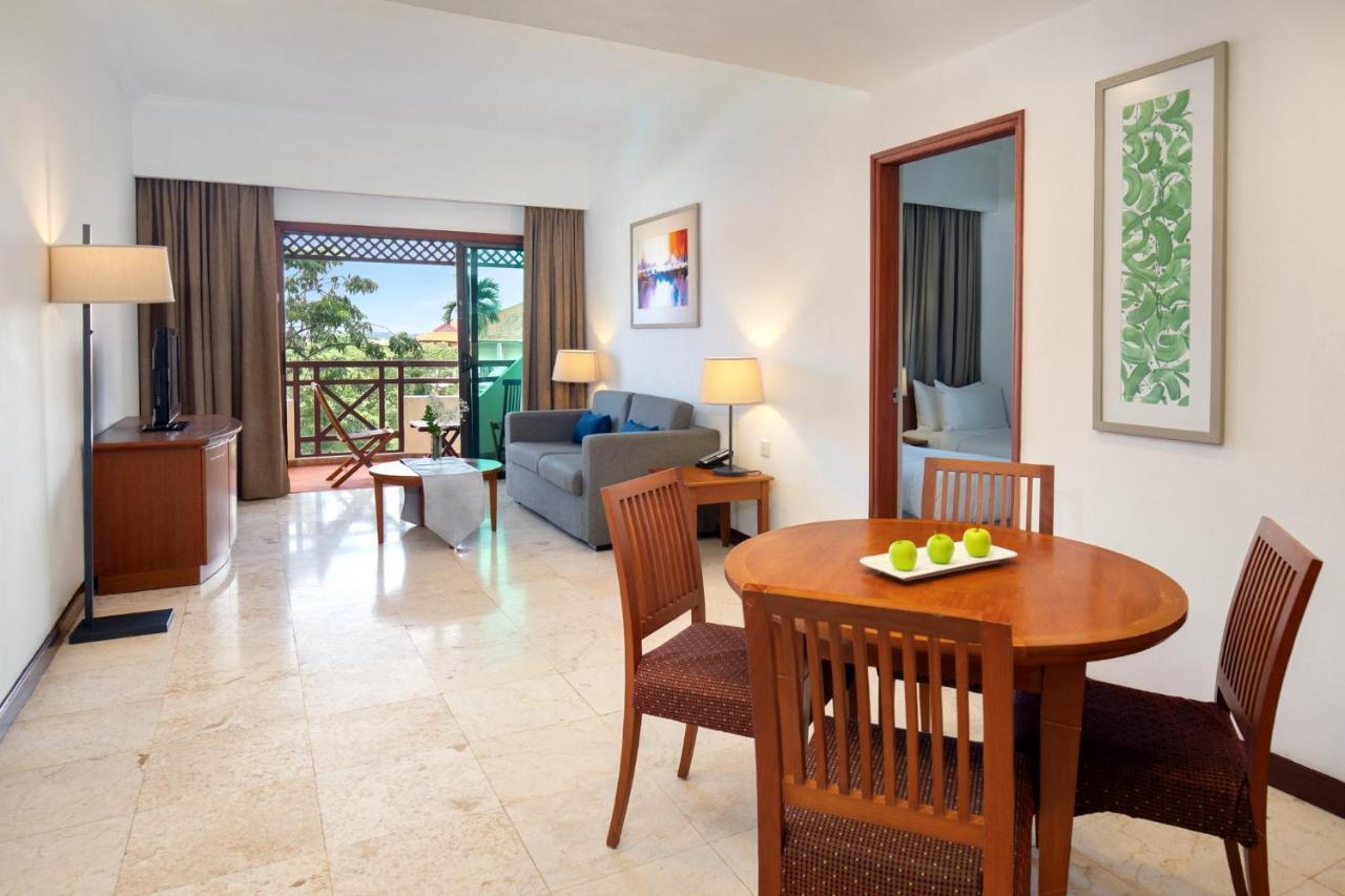 Batam By Ihg Resort