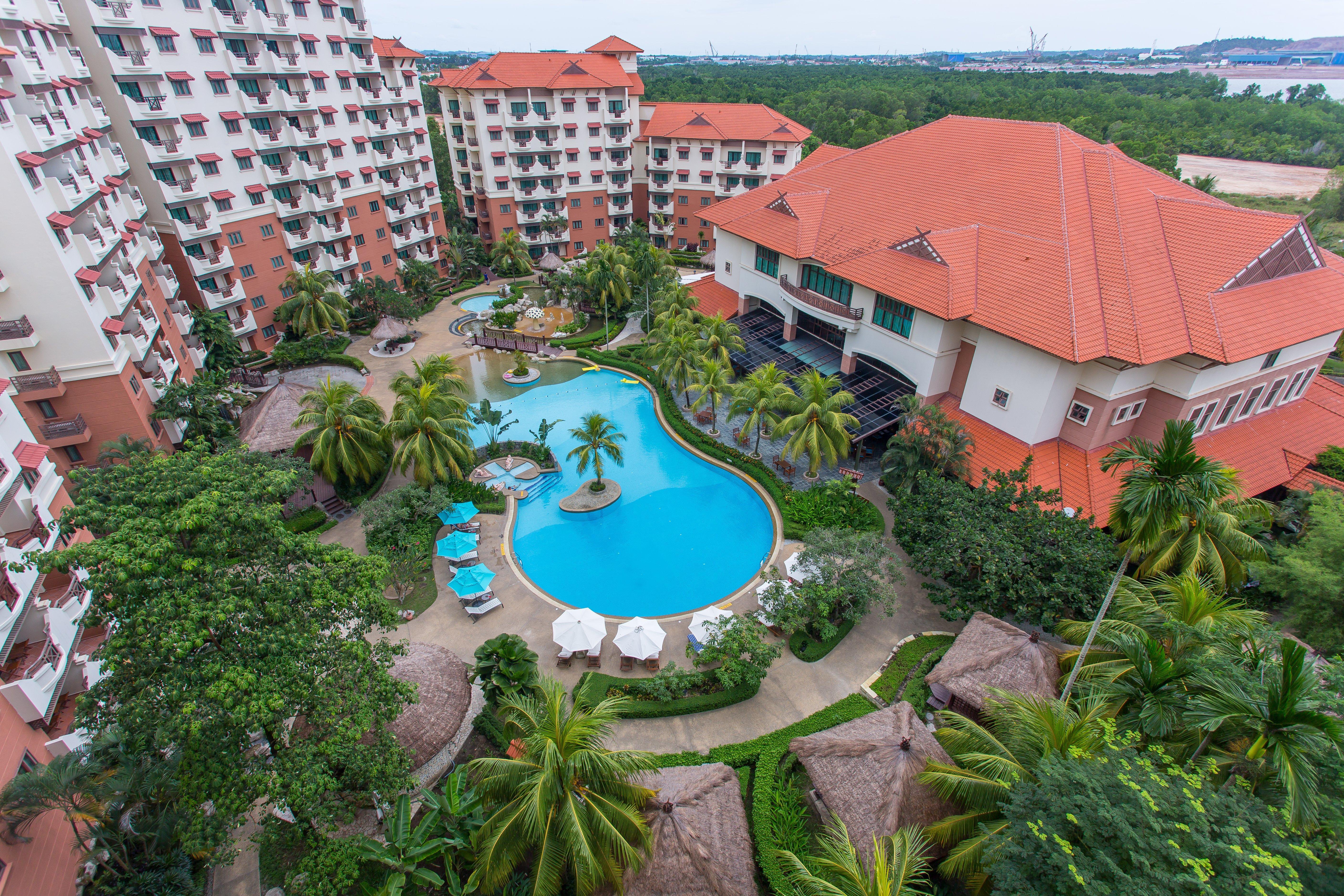 Batam By Ihg Resort 4*